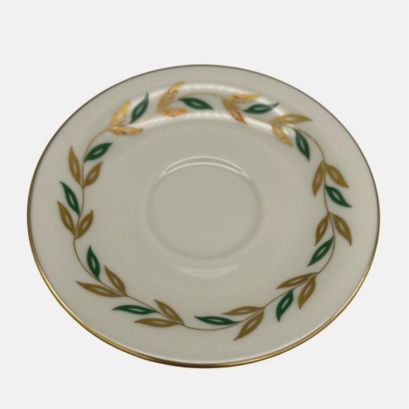 Castleton China Alberta Footed Cup & Saucer Set USA Leaves Design Gold Trim - Picture 4 of 6